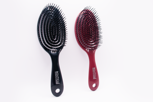 Bouticle FLEXIBLE HAIRBRUSH Профессиональная гибкая расческа д/волос с двойными зубьями, бордов.1 шт